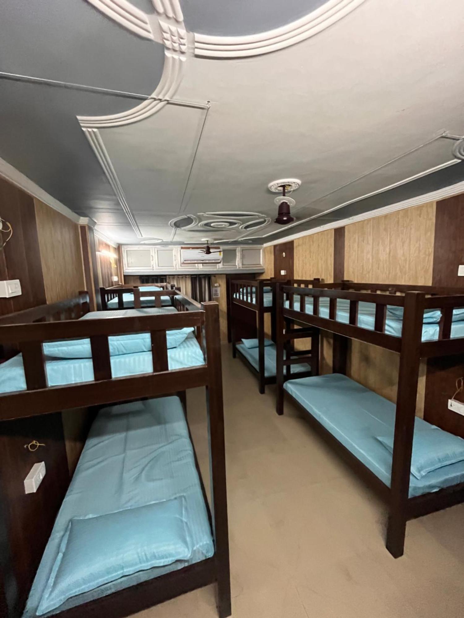 Yes Retreat Rishikesh Hotel Ngoại thất bức ảnh